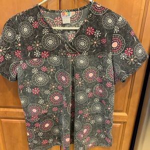 Women’s scrub top